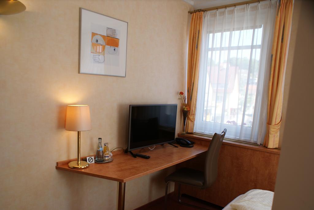 Hotel Altes Rathaus Ostfildern Room photo