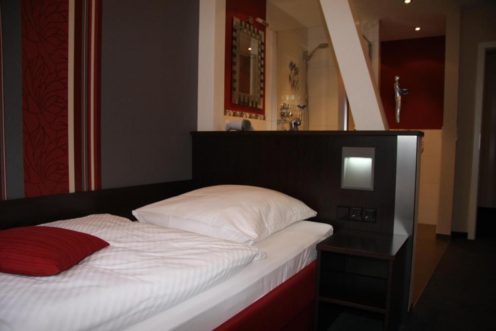 Hotel Altes Rathaus Ostfildern Room photo