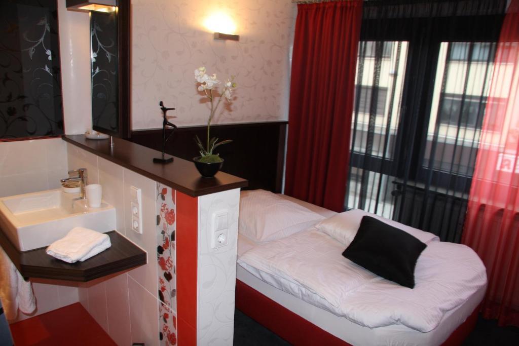 Hotel Altes Rathaus Ostfildern Room photo