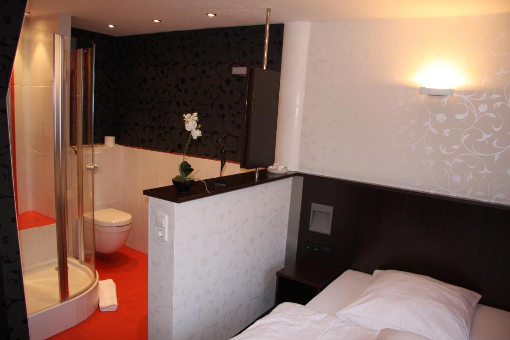 Hotel Altes Rathaus Ostfildern Room photo